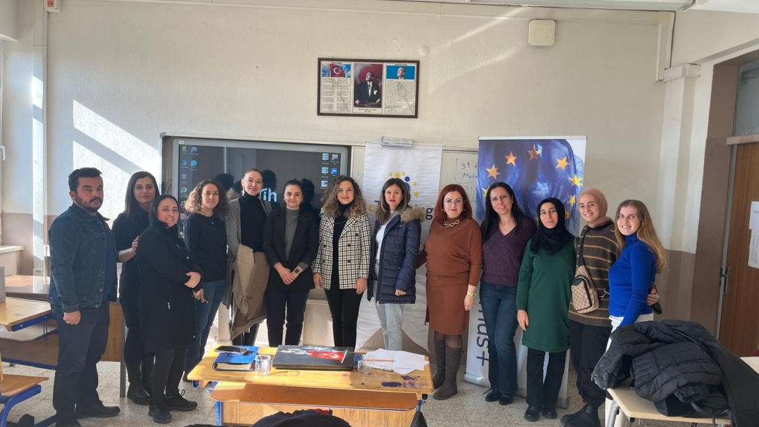 TÜBİTAK, eTwinning ve Erasmus+ Projeleri İlçe Eğitimleri-Çardak